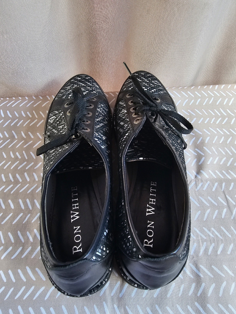 Ron White NEW leather Black Metallic Woven Lace-Up Sneakers - Picture 2 of 6
